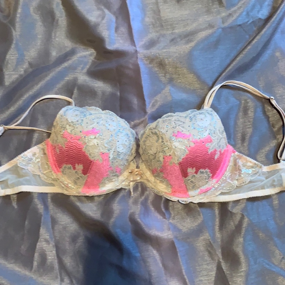 Victoria’s Secret Very Sexy Push Up 34D